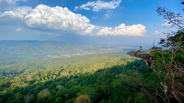 Preview image for the video "Nachhaltiges Landschafts- &amp; Ökotourismusprojekt Cardamom, Kambodscha – Unravel Travel TV".
