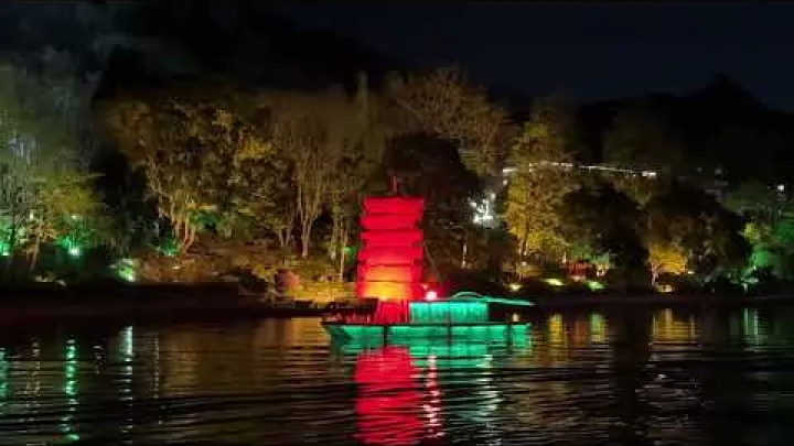 Preview image for the video "Aftensejlads på Guilins To Floder og Fire Søer – april 2025".