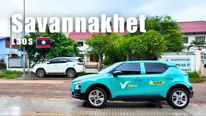 Preview image for the video "Xanh SM Taxi Laos | Savannakhet, Laos | @asaniPOV".