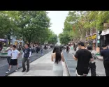 Garsiausia Beijing pėsčiųjų gatvė – pasivaikščiojimas po Qianmen